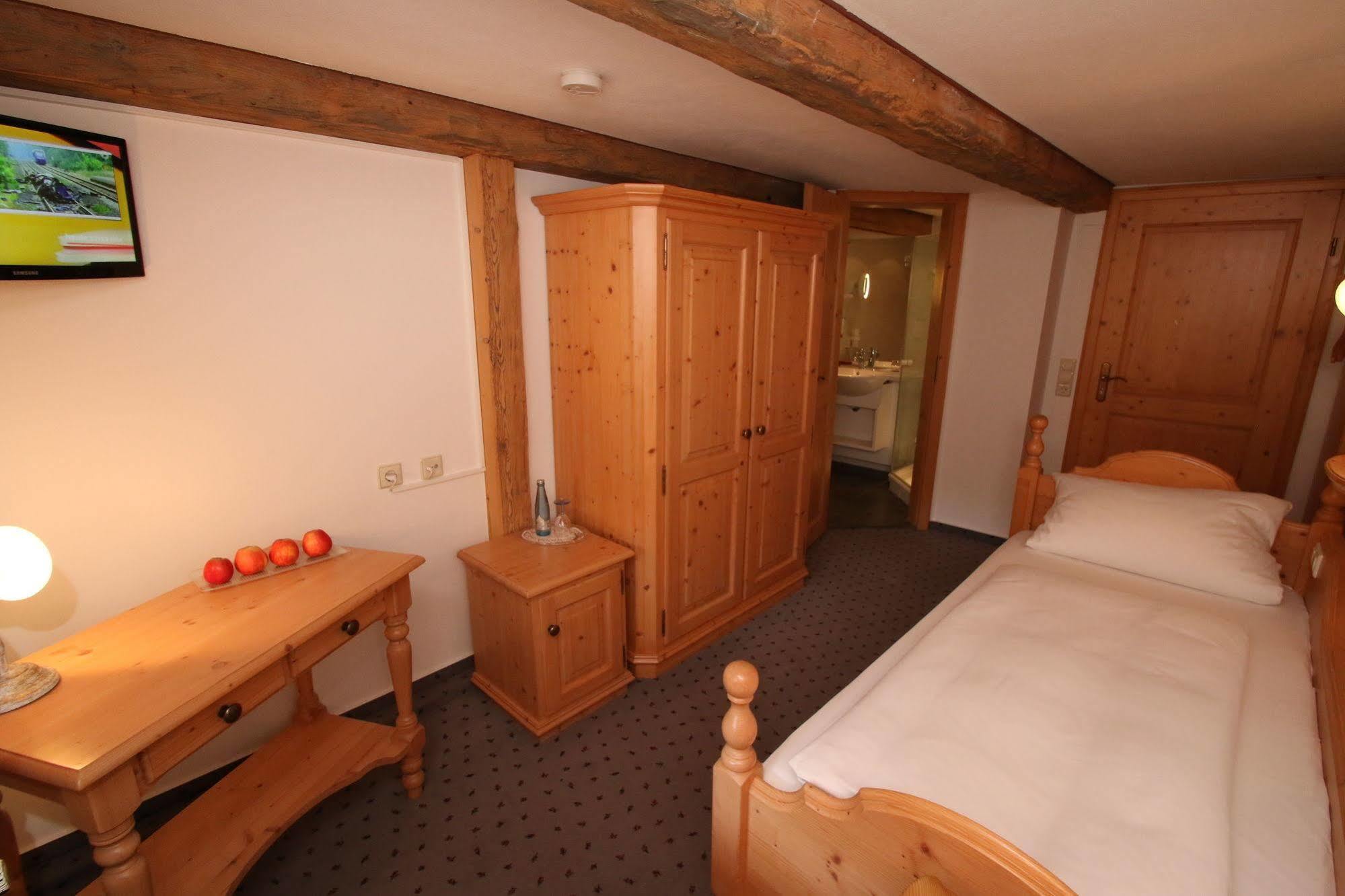 Hotel Landgasthof Adler Altenrond Экстерьер фото